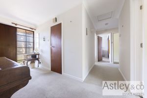 hallway- click for photo gallery